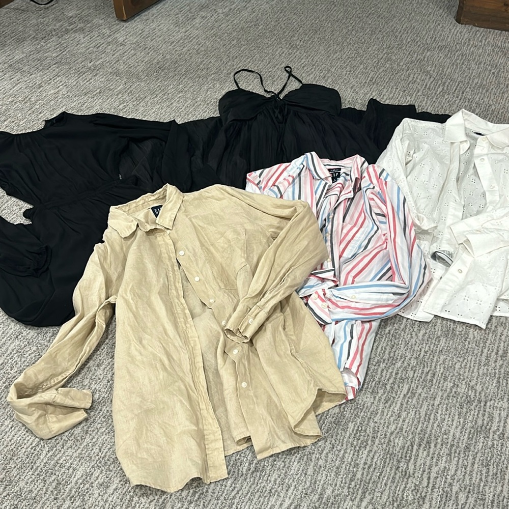 Gap wardrobe box 2 dresses 3 button downs